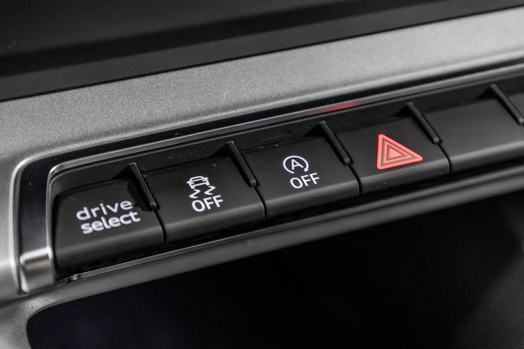 2021 Audi Q3 KOMFORT QUATTRO 45 TFSI in Laval, Quebec - 26 - w1024h768px