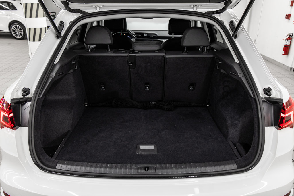 2021 Audi Q3 KOMFORT QUATTRO 45 TFSI in Laval, Quebec - 11 - w1024h768px
