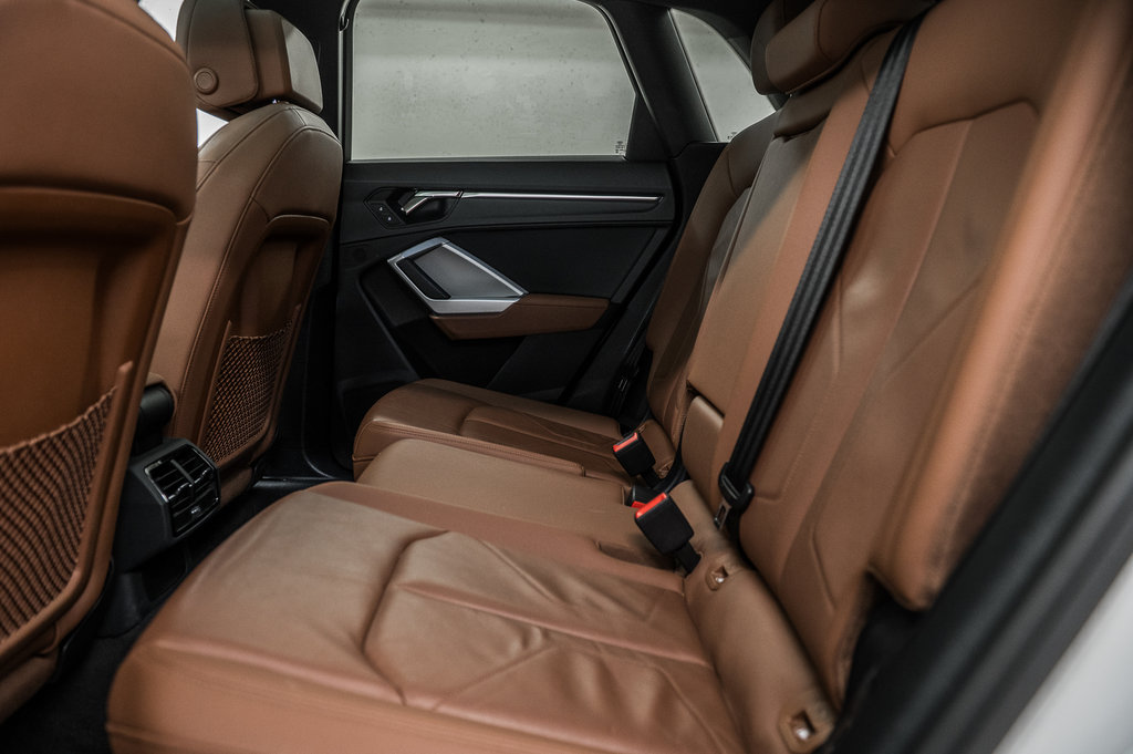 2021 Audi Q3 PROGRESSIV 45 TFSI QUATTRO PHONE BOX in Laval, Quebec - 27 - w1024h768px