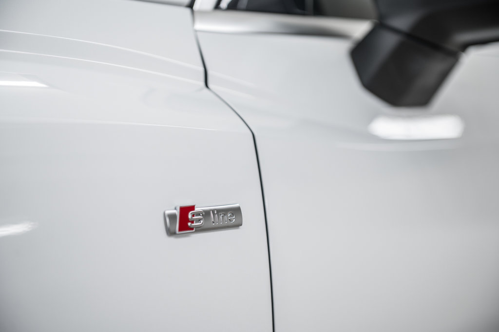 2021 Audi Q3 PROGRESSIV 45 TFSI QUATTRO PHONE BOX in Laval, Quebec - 7 - w1024h768px