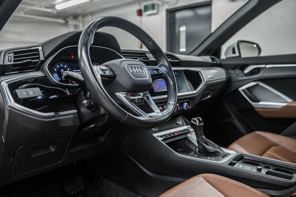 2021 Audi Q3 PROGRESSIV 45 TFSI QUATTRO PHONE BOX in Laval, Quebec - 17 - w1024h768px