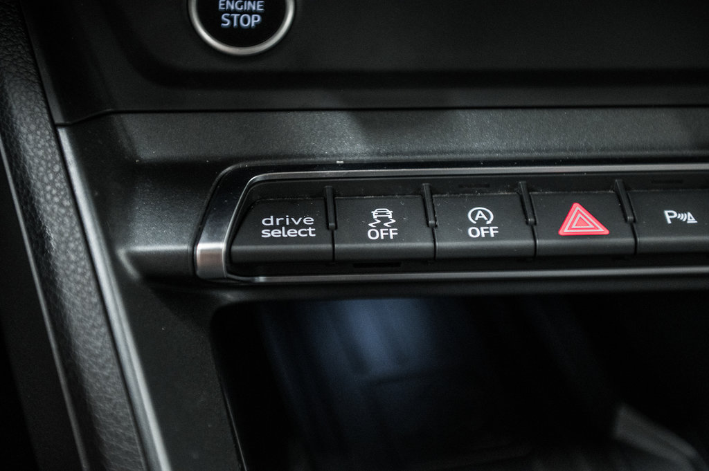Audi Q3 PROGRESSIV S-LINE BLACK OPTIC 20 PCS 2021 à Laval, Québec - 26 - w1024h768px