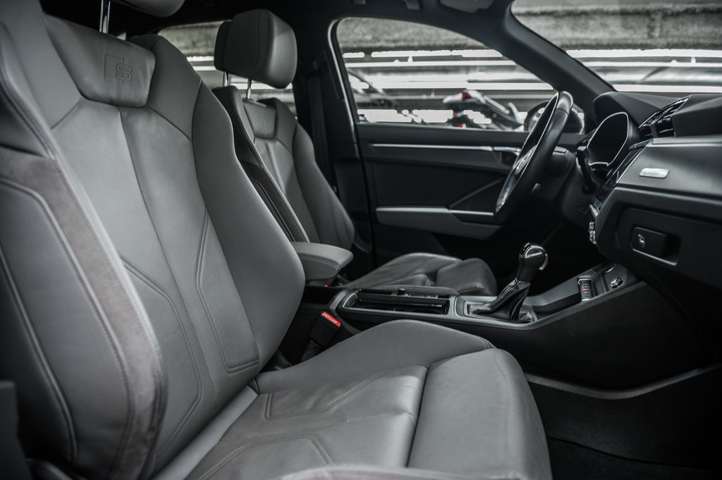 Audi Q3 PROGRESSIV S-LINE BLACK OPTIC 20 PCS 2021 à Laval, Québec - 32 - w1024h768px