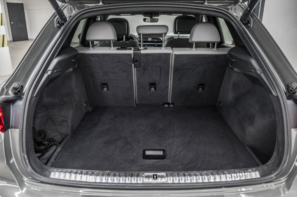 Audi Q3 PROGRESSIV S-LINE BLACK OPTIC 20 PCS 2021 à Laval, Québec - 12 - w1024h768px