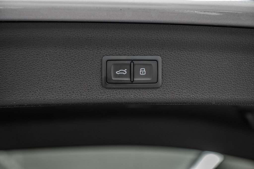 2021 Audi Q3 PROGRESSIV QUATTRO 19 PCS in Laval, Quebec - 12 - w1024h768px