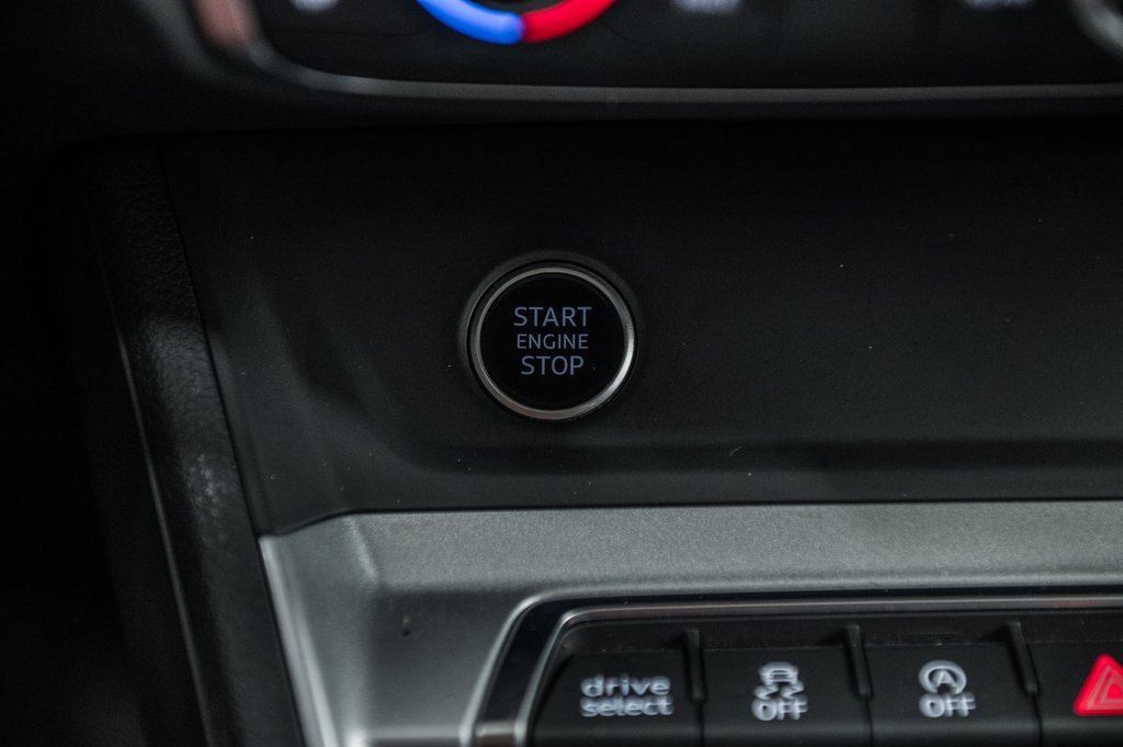 2021 Audi Q3 PROGRESSIV QUATTRO 19 PCS in Laval, Quebec - 24 - w1024h768px