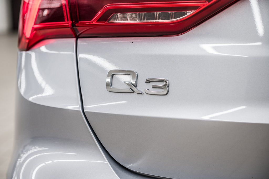 2021 Audi Q3 PROGRESSIV QUATTRO 19 PCS in Laval, Quebec - 9 - w1024h768px