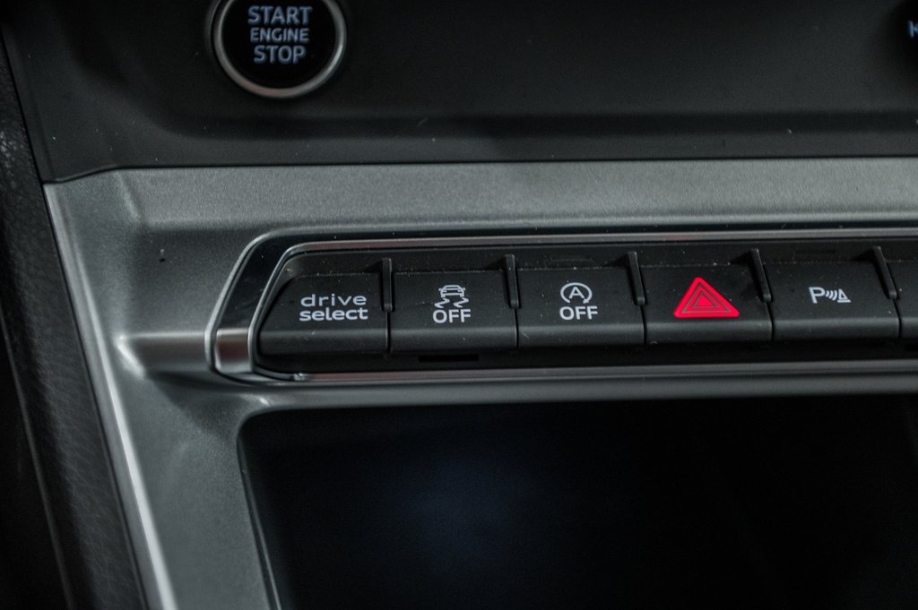 2021 Audi Q3 PROGRESSIV QUATTRO 19 PCS in Laval, Quebec - 25 - w1024h768px