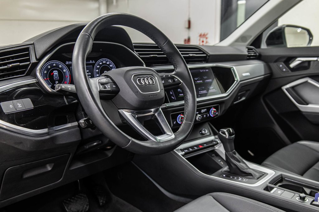Audi Q3 TECHNIK QUATTRO 19 PCS 2021 à Laval, Québec - 16 - w1024h768px