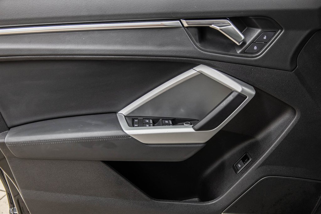 Audi Q3 TECHNIK QUATTRO 19 PCS 2021 à Laval, Québec - 13 - w1024h768px