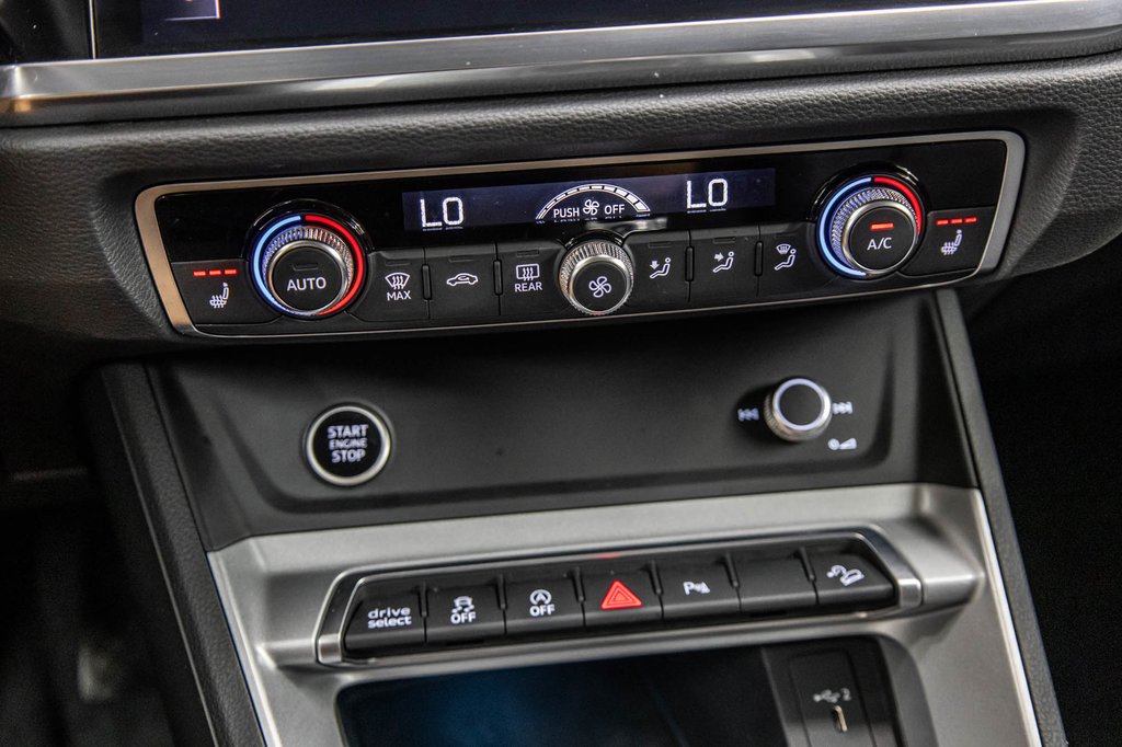 Audi Q3 TECHNIK QUATTRO 19 PCS 2021 à Laval, Québec - 24 - w1024h768px