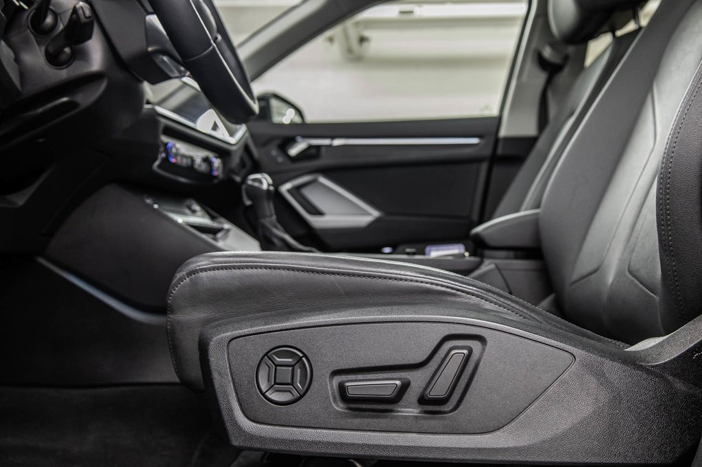Audi Q3 TECHNIK QUATTRO 19 PCS 2021 à Laval, Québec - 14 - w1024h768px