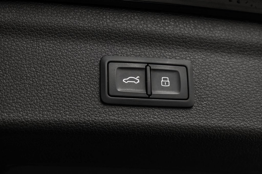 Audi Q3 TECHNIK QUATTRO 19 PCS 2021 à Laval, Québec - 12 - w1024h768px