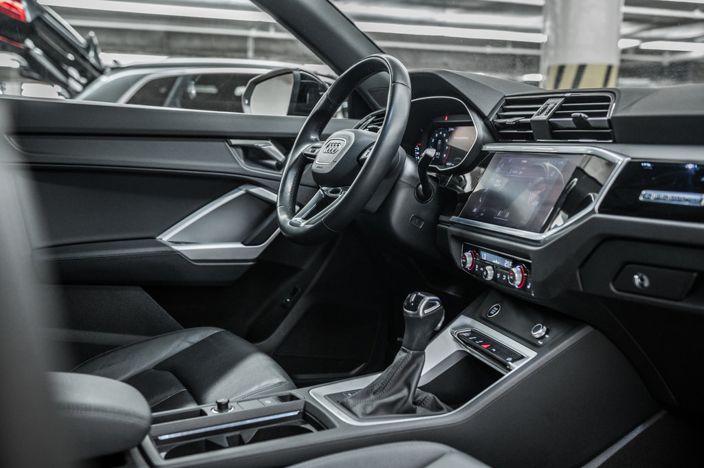 2022 Audi Q3 KOMFORT VORSPRUNG EDITION in Laval, Quebec - 30 - w1024h768px