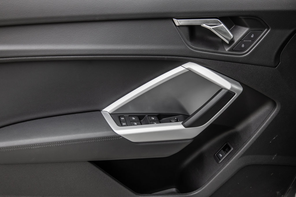 2022 Audi Q3 KOMFORT QUATTRO CANADA EDITION in Laval, Quebec - 13 - w1024h768px