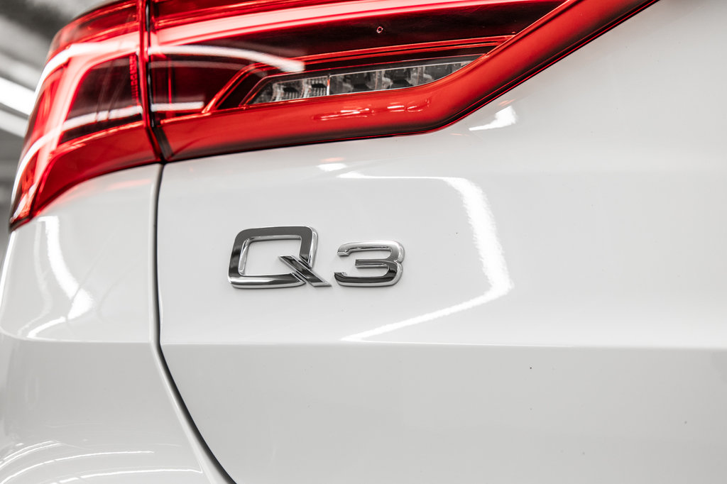 2022 Audi Q3 KOMFORT QUATTRO CANADA EDITION in Laval, Quebec - 9 - w1024h768px