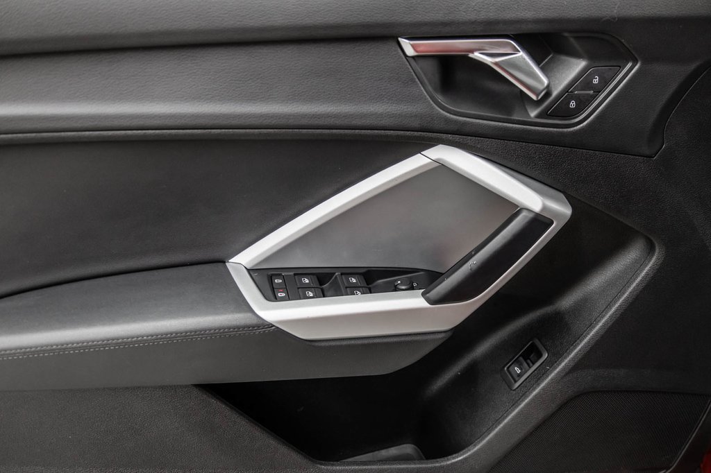 2022 Audi Q3 KOMFORT 45 TFSI QUATTRO in Laval, Quebec - 13 - w1024h768px