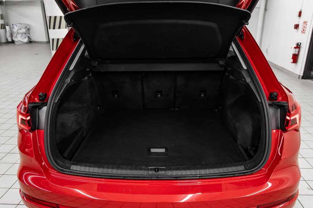 2022 Audi Q3 KOMFORT 45 TFSI QUATTRO in Laval, Quebec - 11 - w1024h768px
