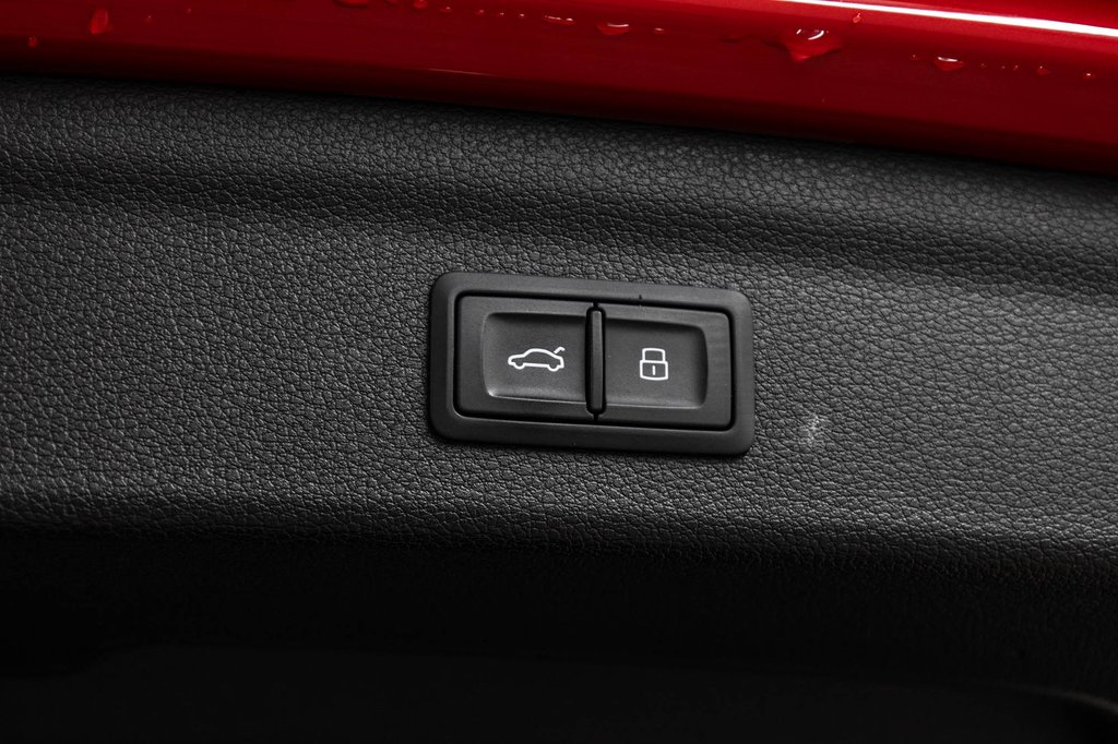2022 Audi Q3 KOMFORT 45 TFSI QUATTRO in Laval, Quebec - 12 - w1024h768px
