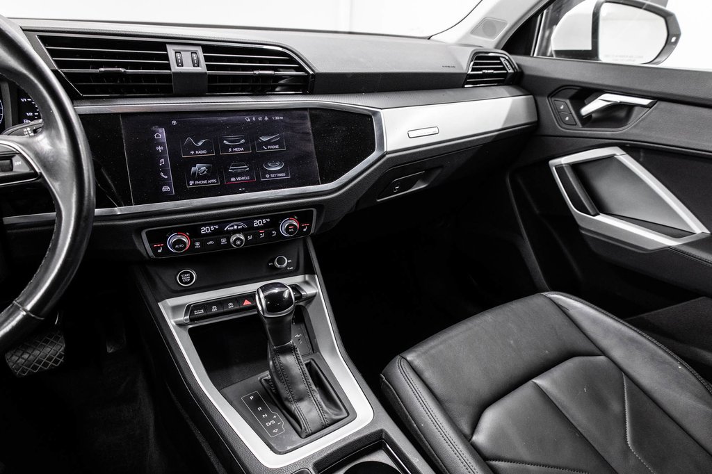 2022 Audi Q3 KOMFORT QUATTRO 45 TFSI in Laval, Quebec - 24 - w1024h768px
