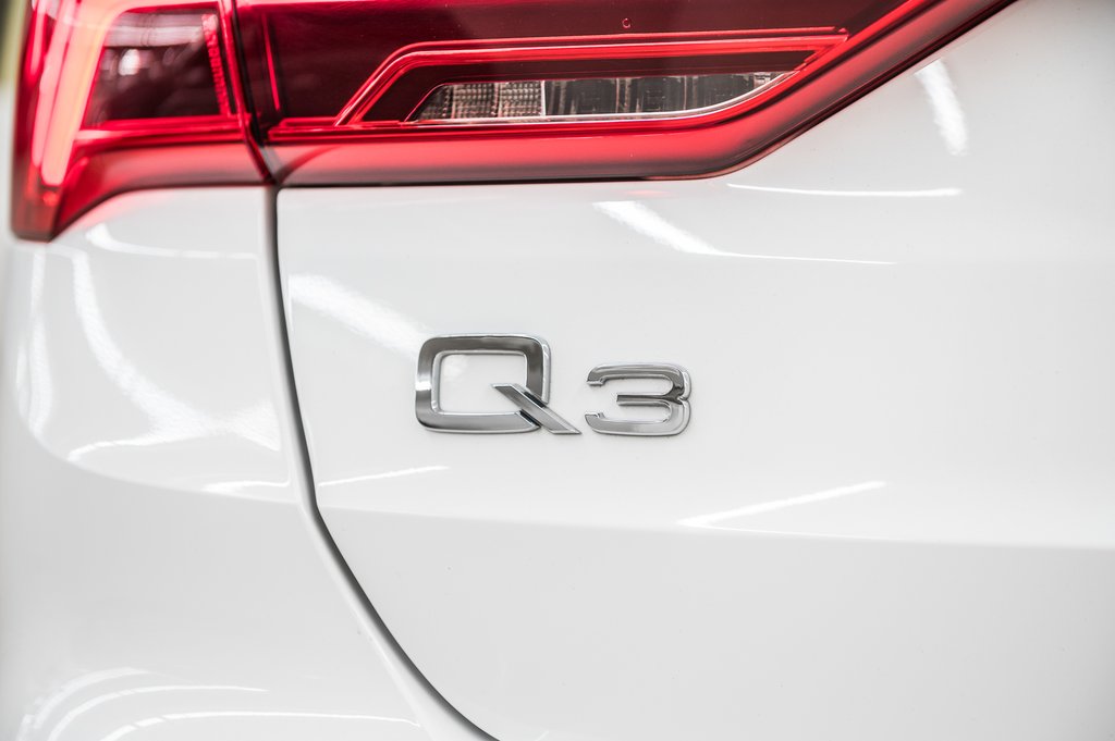 2022 Audi Q3 45TFSI KOMFORT in Laval, Quebec - 9 - w1024h768px