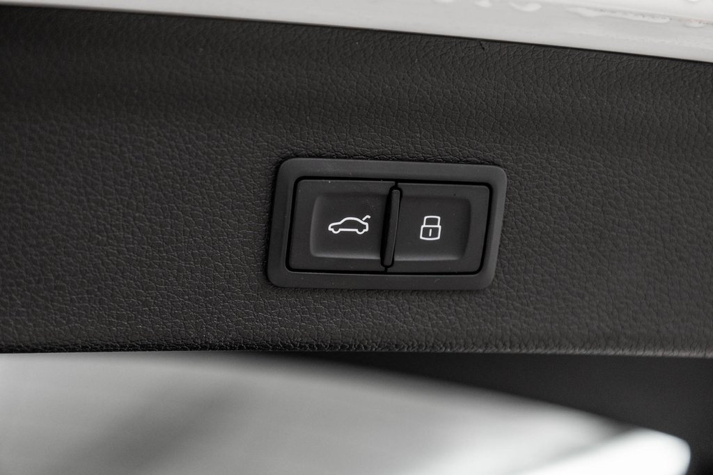 2022 Audi Q3 KOMFORT QUATTRO 45 TFSI in Laval, Quebec - 12 - w1024h768px