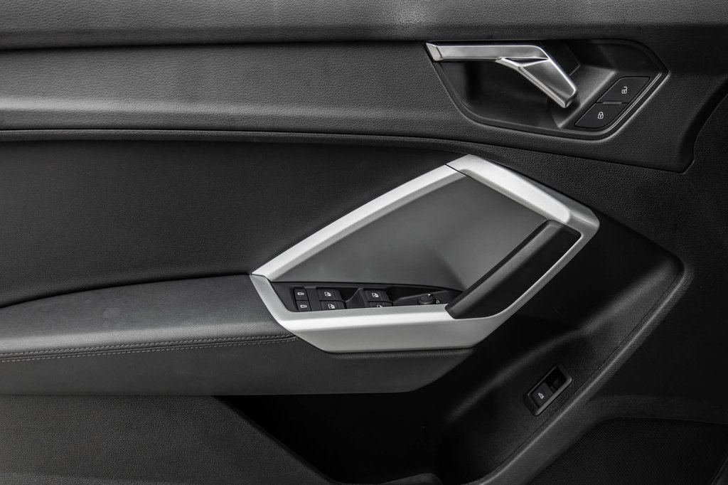 2022 Audi Q3 KOMFORT QUATTRO 45 TFSI in Laval, Quebec - 13 - w1024h768px