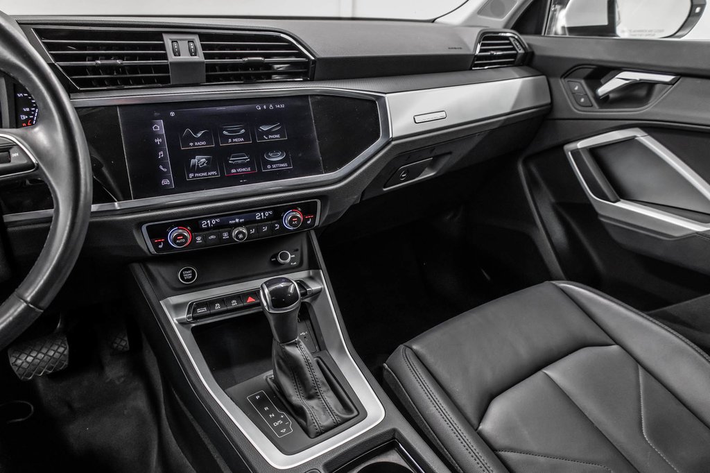 2022 Audi Q3 KOMFORT QUATTRO 45 TFSI in Laval, Quebec - 23 - w1024h768px