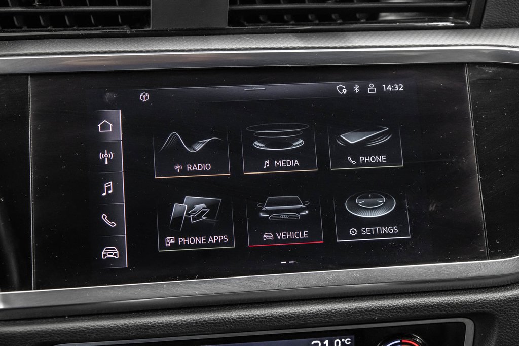 2022 Audi Q3 KOMFORT QUATTRO 45 TFSI in Laval, Quebec - 24 - w1024h768px