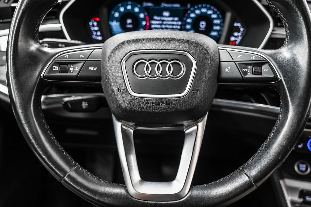 2022 Audi Q3 KOMFORT QUATTRO TECH PKG in Laval, Quebec - 12 - w1024h768px