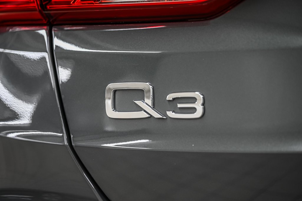 2022 Audi Q3 KOMFORT QUATTRO TECH PKG in Laval, Quebec - 7 - w1024h768px
