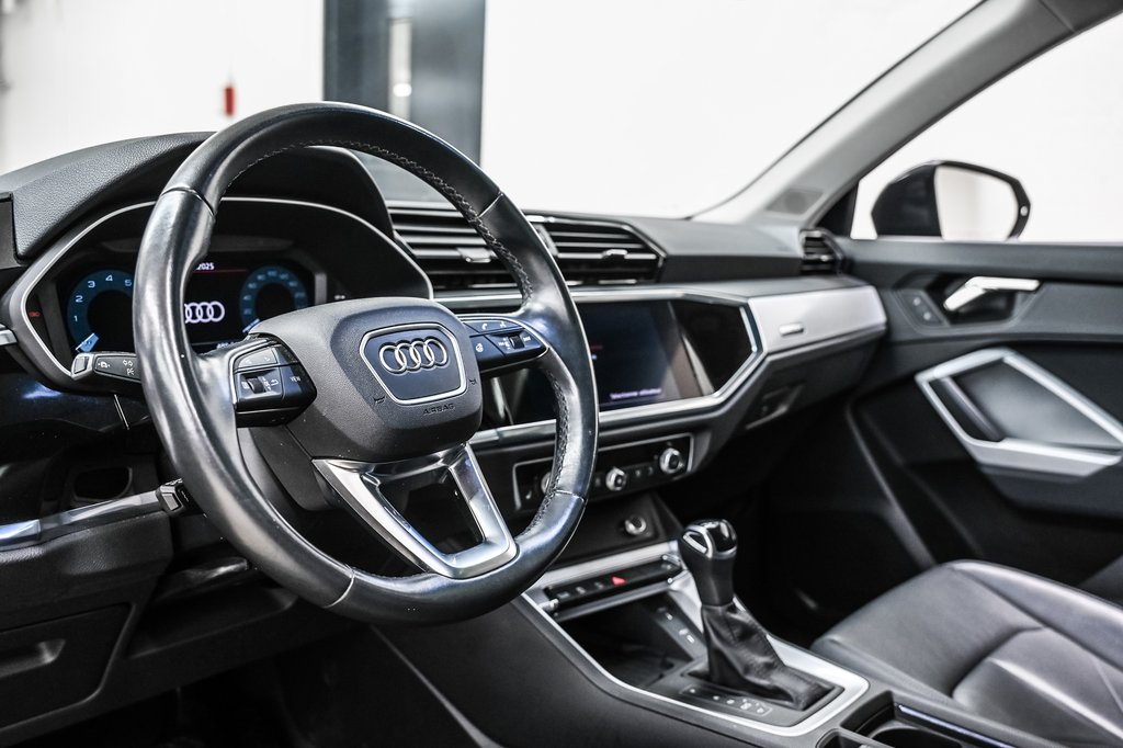2022 Audi Q3 KOMFORT QUATTRO TECH PKG in Laval, Quebec - 10 - w1024h768px