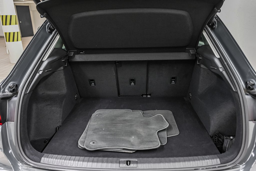 2022 Audi Q3 KOMFORT QUATTRO TECH PKG in Laval, Quebec - 8 - w1024h768px