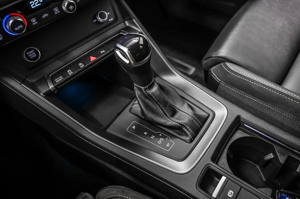 2022 Audi Q3 PROGRESSIV S-LINE BLACK PKG in Laval, Quebec - 13 - w1024h768px