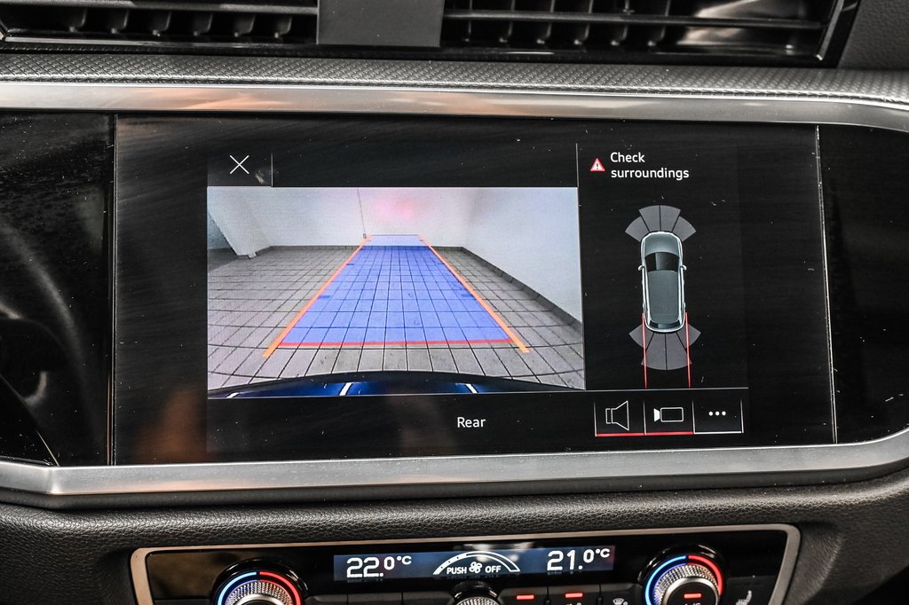 2022 Audi Q3 PROGRESSIV S-LINE BLACK PKG in Laval, Quebec - 18 - w1024h768px