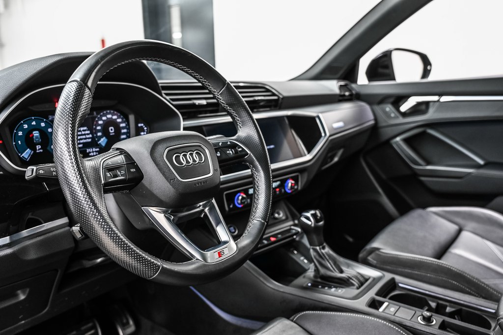 2022 Audi Q3 PROGRESSIV S-LINE BLACK PKG in Laval, Quebec - 9 - w1024h768px