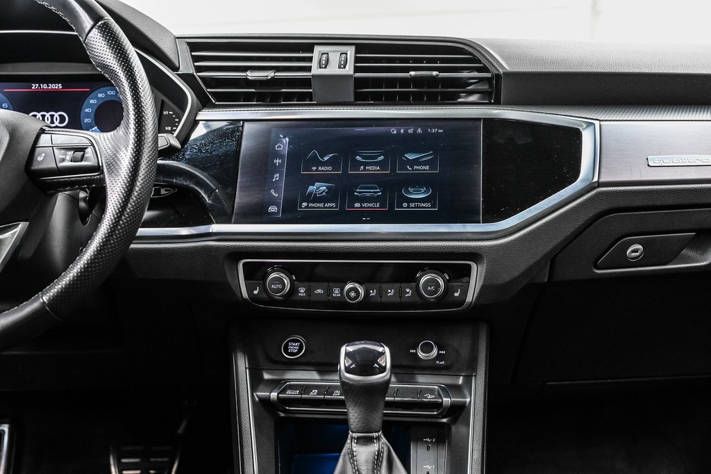 2022 Audi Q3 PROGRESSIV S-LINE BLACK PKG in Laval, Quebec - 22 - w1024h768px