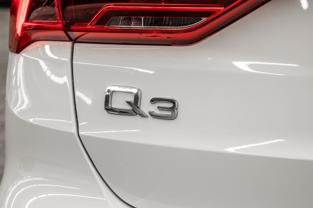 2022 Audi Q3 KOMFORT QUATTRO VORSPRUNG in Laval, Quebec - 9 - w1024h768px