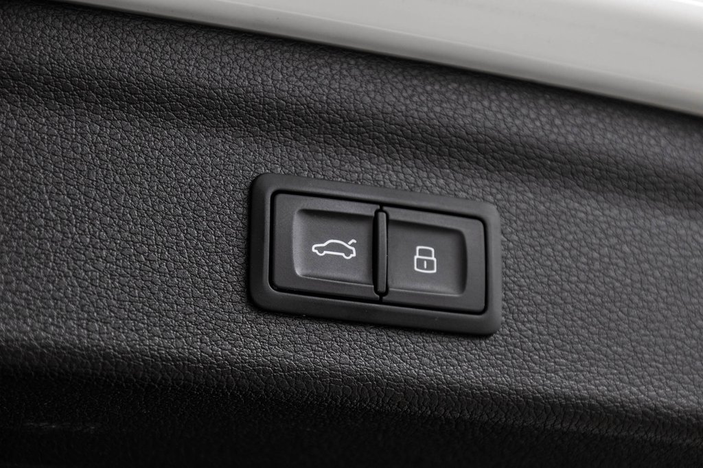 2022 Audi Q3 40TFSI QUATTRO KOMFORT in Laval, Quebec - 12 - w1024h768px