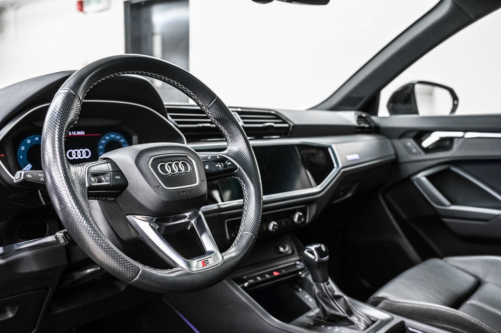 2022 Audi Q3 PROGRESSIV S-LINE BLACK OPTIC 20 PCS in Laval, Quebec - 10 - w1024h768px