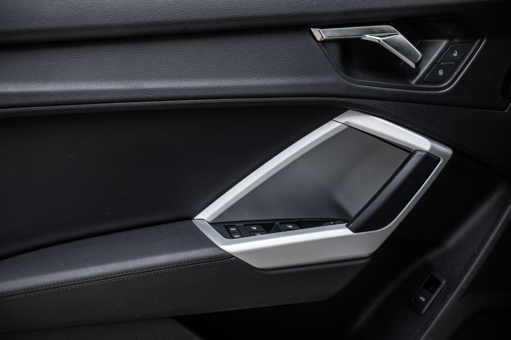 2022 Audi Q3 KOMFORT QUATTRO in Laval, Quebec - 13 - w1024h768px