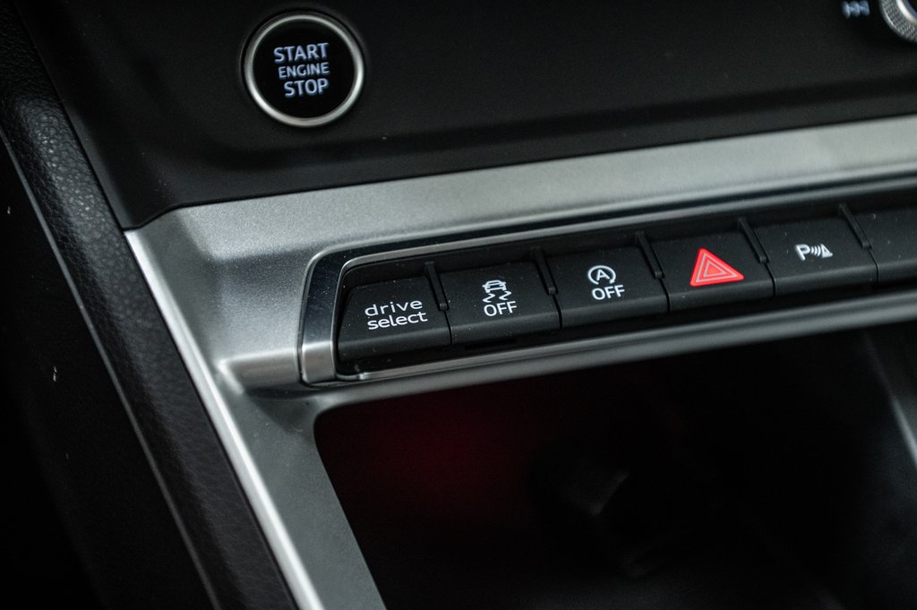 2022 Audi Q3 PROGRESSIV QUATTRO in Laval, Quebec - 25 - w1024h768px