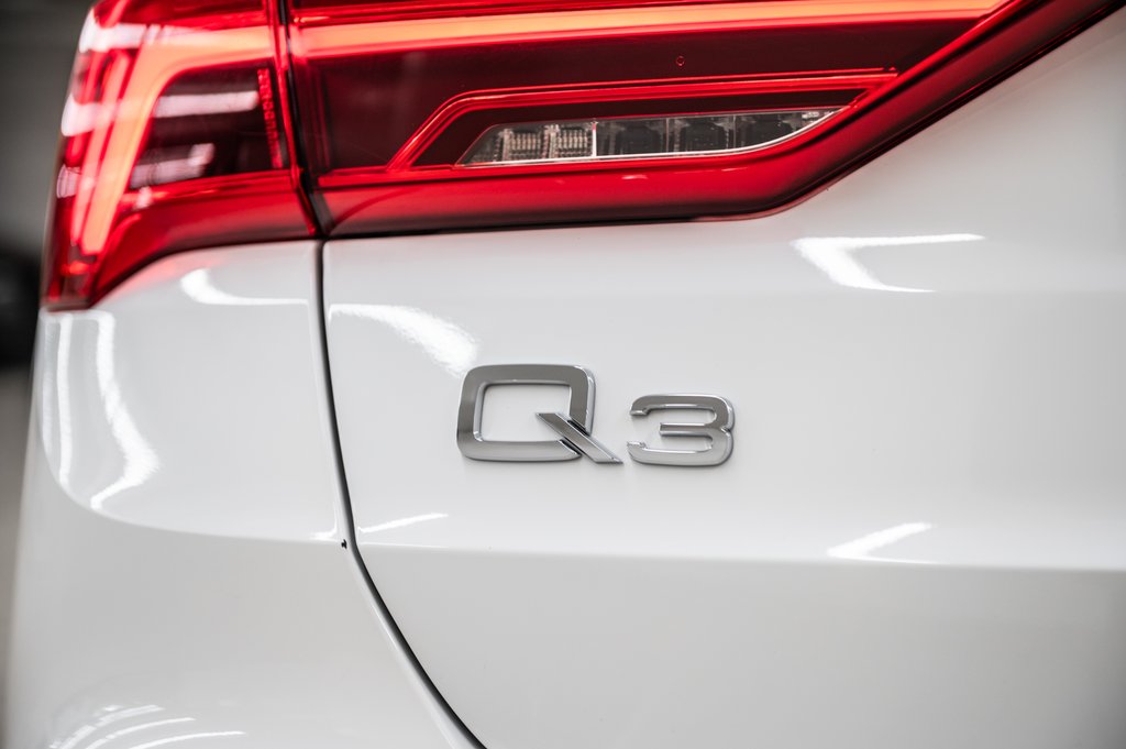 2022 Audi Q3 PROGRESSIV QUATTRO in Laval, Quebec - 9 - w1024h768px