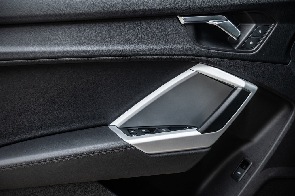 2022 Audi Q3 KOMFORT VORSPRUNG EDITION 19 PCS in Laval, Quebec - 13 - w1024h768px