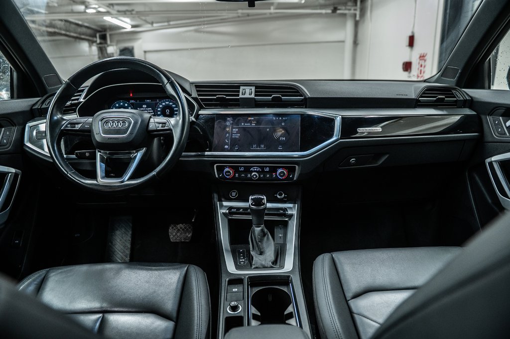 2022 Audi Q3 KOMFORT VORSPRUNG EDITION 19 PCS in Laval, Quebec - 28 - w1024h768px