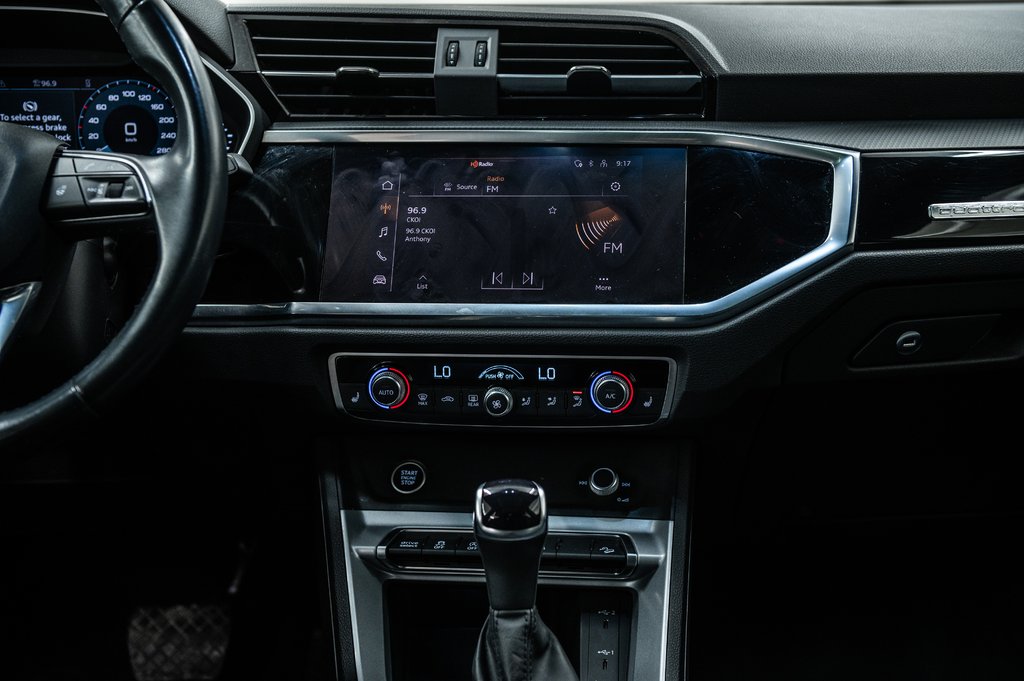 2022 Audi Q3 KOMFORT VORSPRUNG EDITION 19 PCS in Laval, Quebec - 30 - w1024h768px