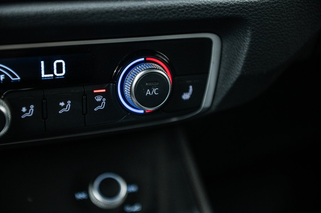 2022 Audi Q3 KOMFORT VORSPRUNG EDITION 19 PCS in Laval, Quebec - 23 - w1024h768px