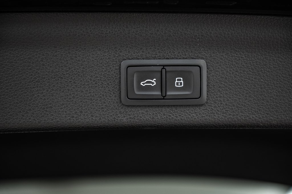 2022 Audi Q3 Komfort QUATTRO 45TFSI in Laval, Quebec - 12 - w1024h768px