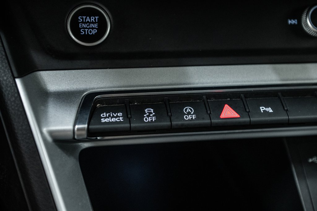 2022 Audi Q3 Komfort QUATTRO 45TFSI in Laval, Quebec - 25 - w1024h768px