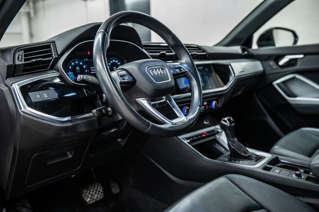 Audi Q3 Komfort 45 PANO CUIR CAMÉRA CANADA PACKAGE 2022 à Laval, Québec - 16 - w1024h768px